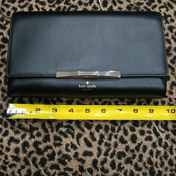 ☆ Kate Spade, Black Leather Purse☆ - Picture 4 of 6